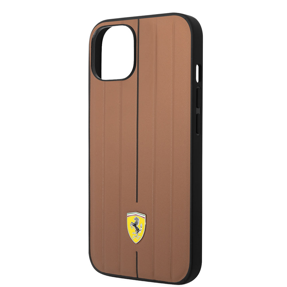 Apple iPhone 14 Kılıf Ferrari Orjinal Lisanslı Deri Arka Yüzey Metal Logolu Şerit Tasarımlı Kapak Kahverengi