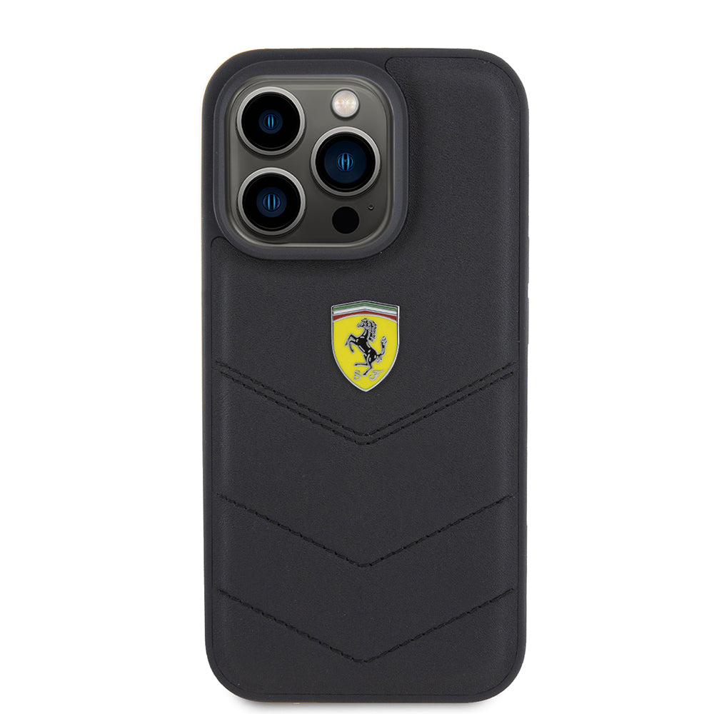 Apple iPhone 15 Pro Kılıf Ferrari Orjinal Lisanslı Deri Dikişli Arka Yüzey Metal Logo Tasarımlı Kapak Kırmızı