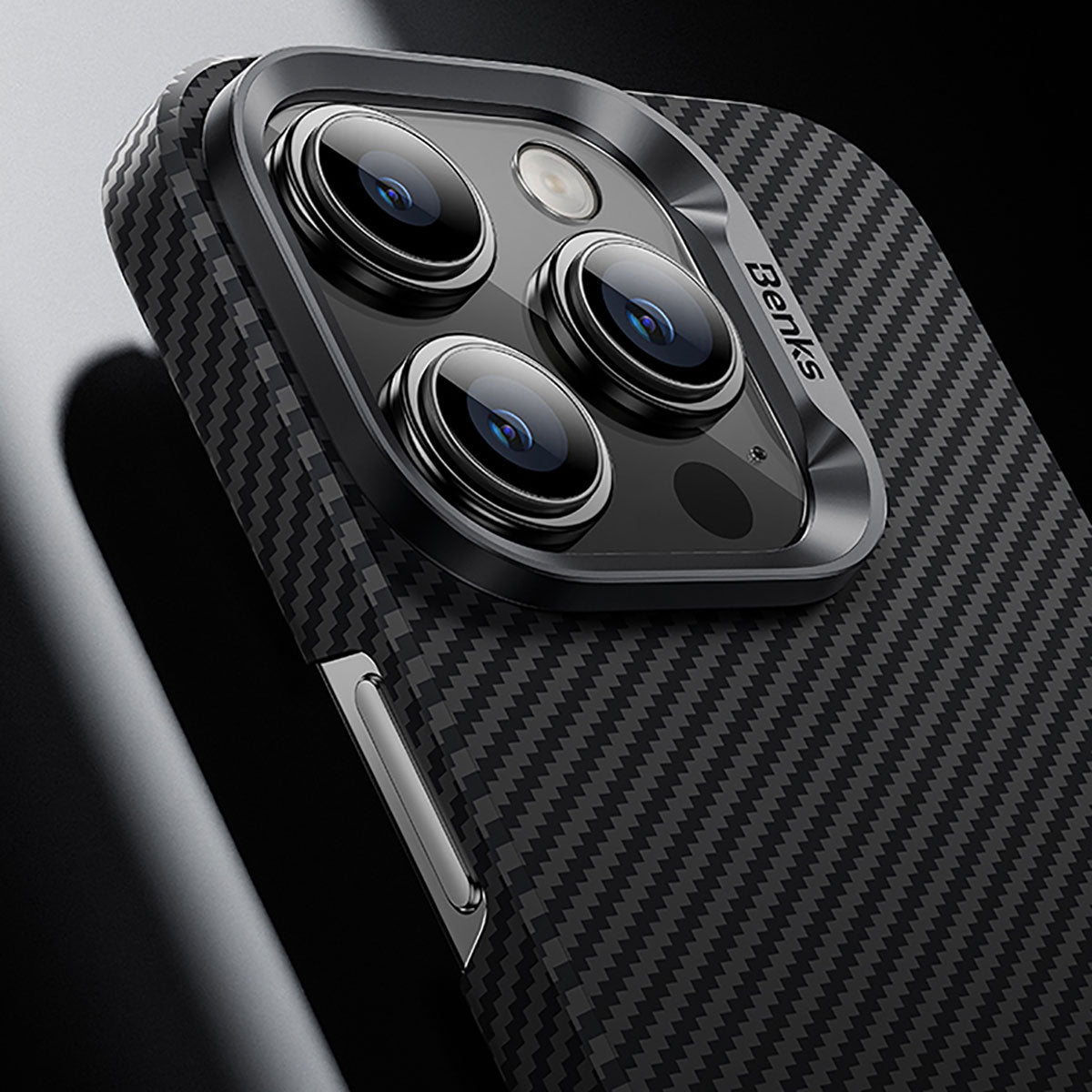 Apple iPhone 15 Pro Max Case M-safe Carbon Fiber Benks Essential ArmorAir 600D Kevlar Cover Black