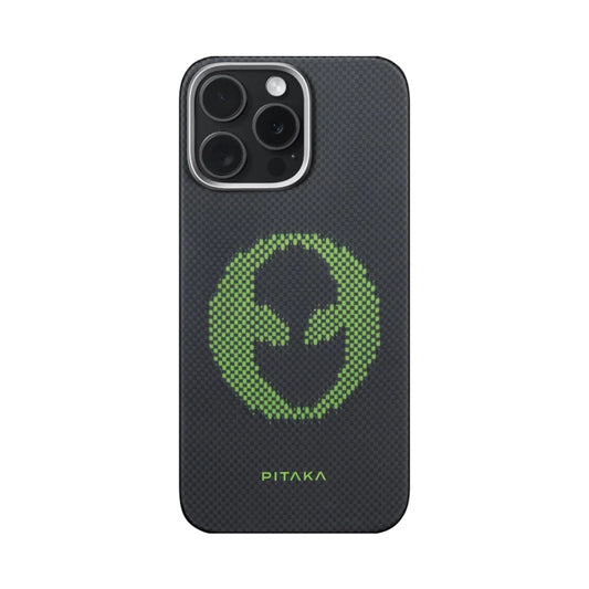 Apple iPhone 15 Pro Max Kılıf  M-safe Şarj Özellikli Lumintex Teknolojili Fosforlu Aramid Fiber Pitaka Tactile Woven Aries Serisi Kapak Siyah-Yeşil