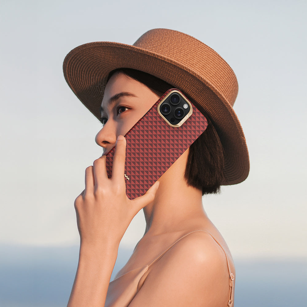 Apple iPhone 16 Pro Kılıf M-safe Şarj Özellikli Raptic Aramid Skin Origin Serisi Kapak Kırmızı