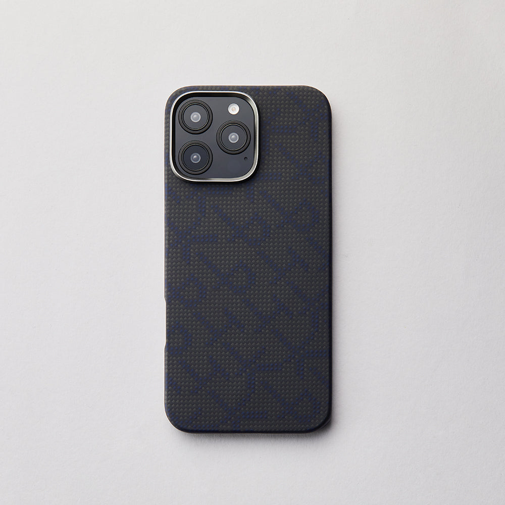 Apple iPhone 16 Pro Max Kılıf M-safe Şarj Özellikli Aramid Fiber Pitaka Tactile Woven Monogram Serisi Kapak Siyah