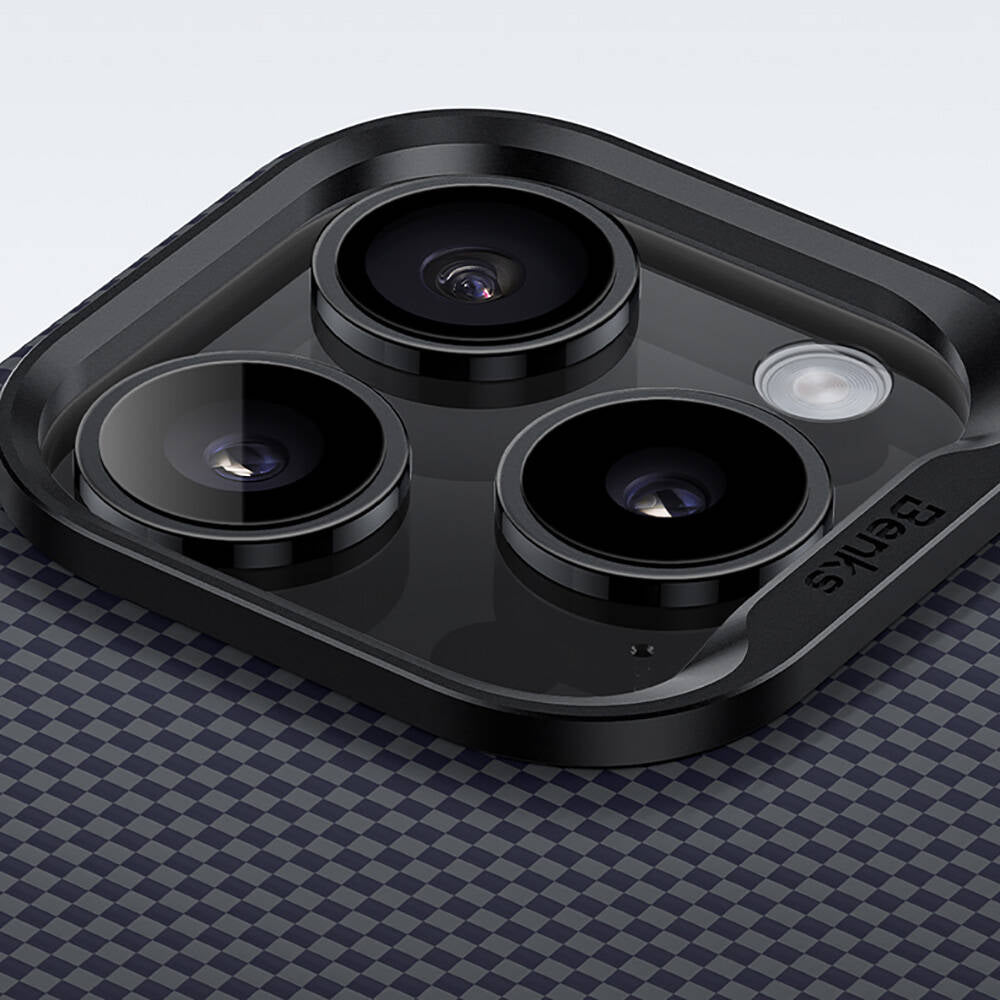 Apple iPhone 16 Pro Max Kılıf M-safe Şarj Özellikli Karbon Fiber Tasarımlı Benks Aurora ArmorPro Kevlar Kapak Siyah
