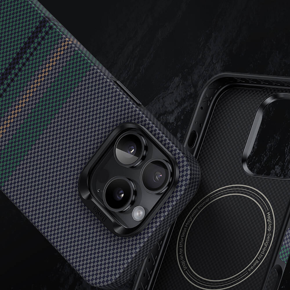 Apple iPhone 16 Pro Max Kılıf M-safe Şarj Özellikli Karbon Fiber Tasarımlı Benks Aurora ArmorPro Kevlar Kapak Siyah