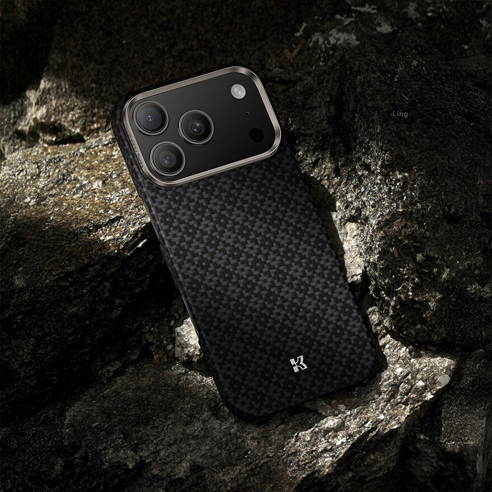 Apple iPhone 17 Pro Max Kılıf M-Safe Şarj Özellikli Benks ArmorAir ArmorGrid Serisi Kevlar Kapak Siyah