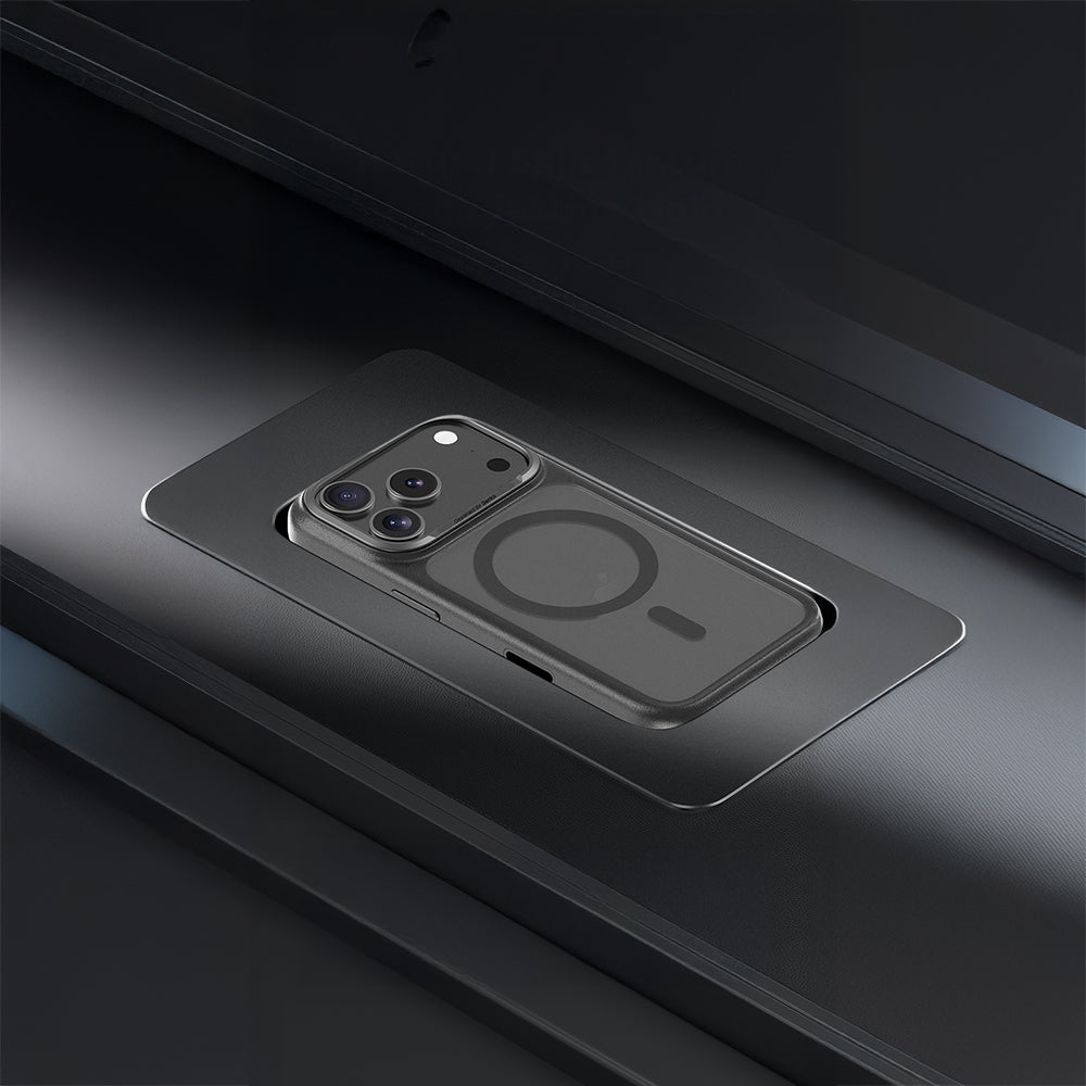Apple iPhone 17 Pro Max Kılıf M-safe Şarj Özellikli Benks Mist Protective Kapak Siyah