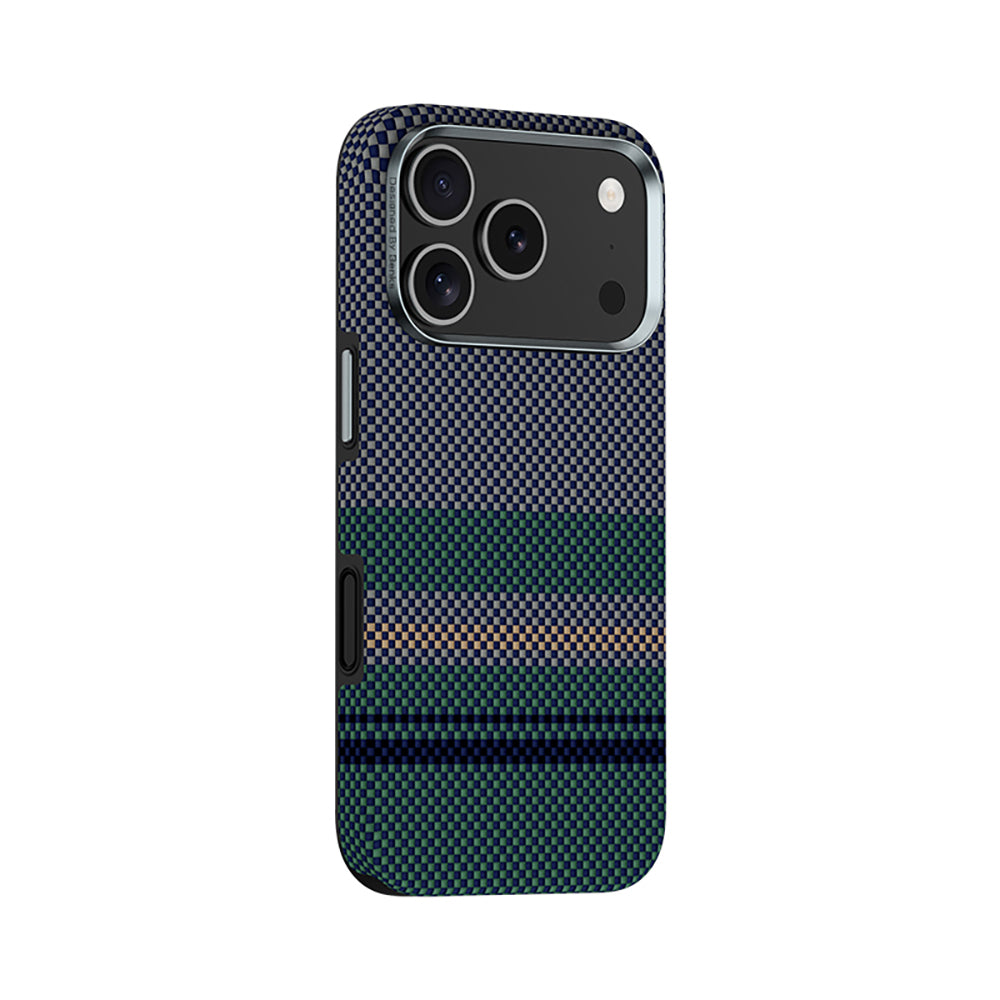 Apple iPhone 17 Pro Max Kılıf M-safe Şarj Özellikli Karbon Fiber Tasarımlı Benks Aurora ArmorPro Kevlar Kapak Yeşil