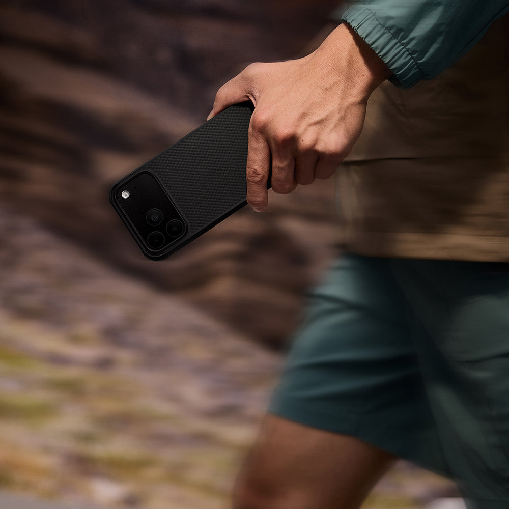 Apple iPhone 17 Pro Max Case M-safe Charging Feature Pitaka Aramid Pro Guard Series Black-Gray Cover Black-Gray