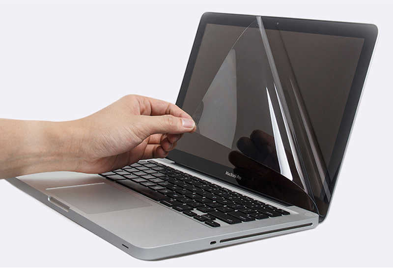 Apple Macbook 13.6′ Air 2024 M2 A2681 Wiwu Parlak Ekran Koruyucu Renksiz