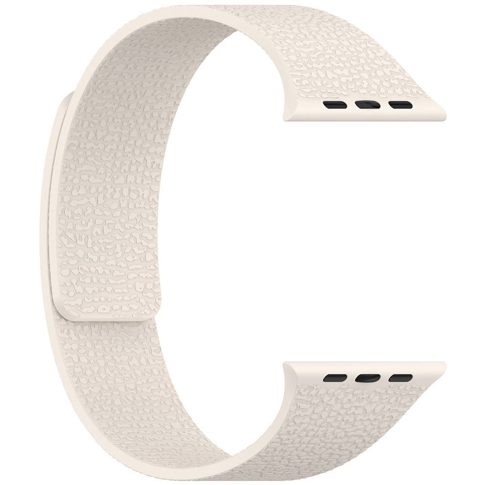Apple Watch Ultra 49mm Zore KRD-136 Kabartma Desenli Silikon Kordon Açık Yeşil