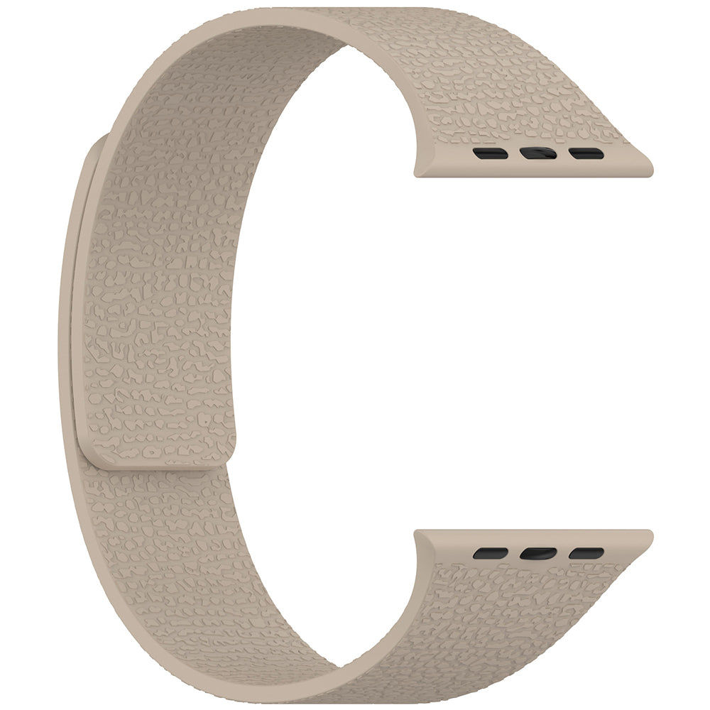 Apple Watch Ultra 49mm Zore KRD-136 Kabartma Desenli Silikon Kordon Açık Yeşil