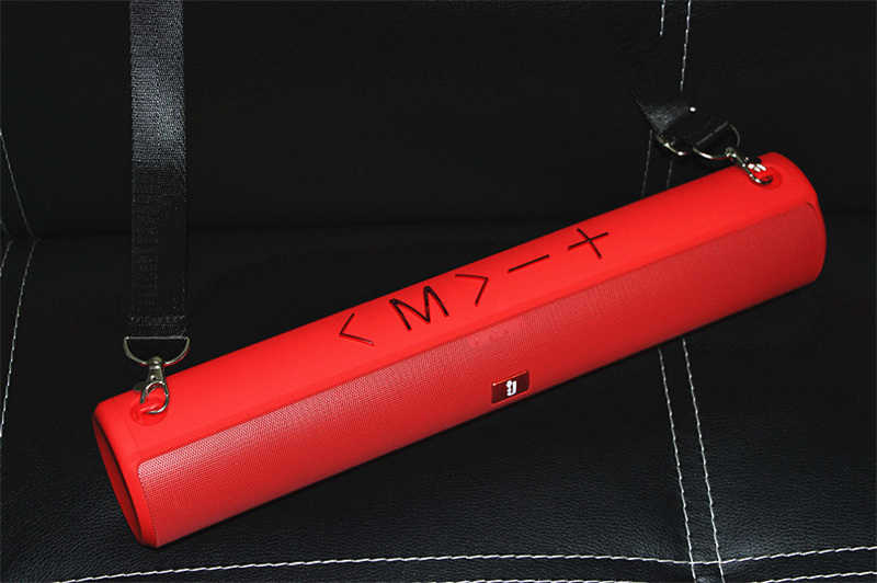 E18 Bluetooth Speaker Red