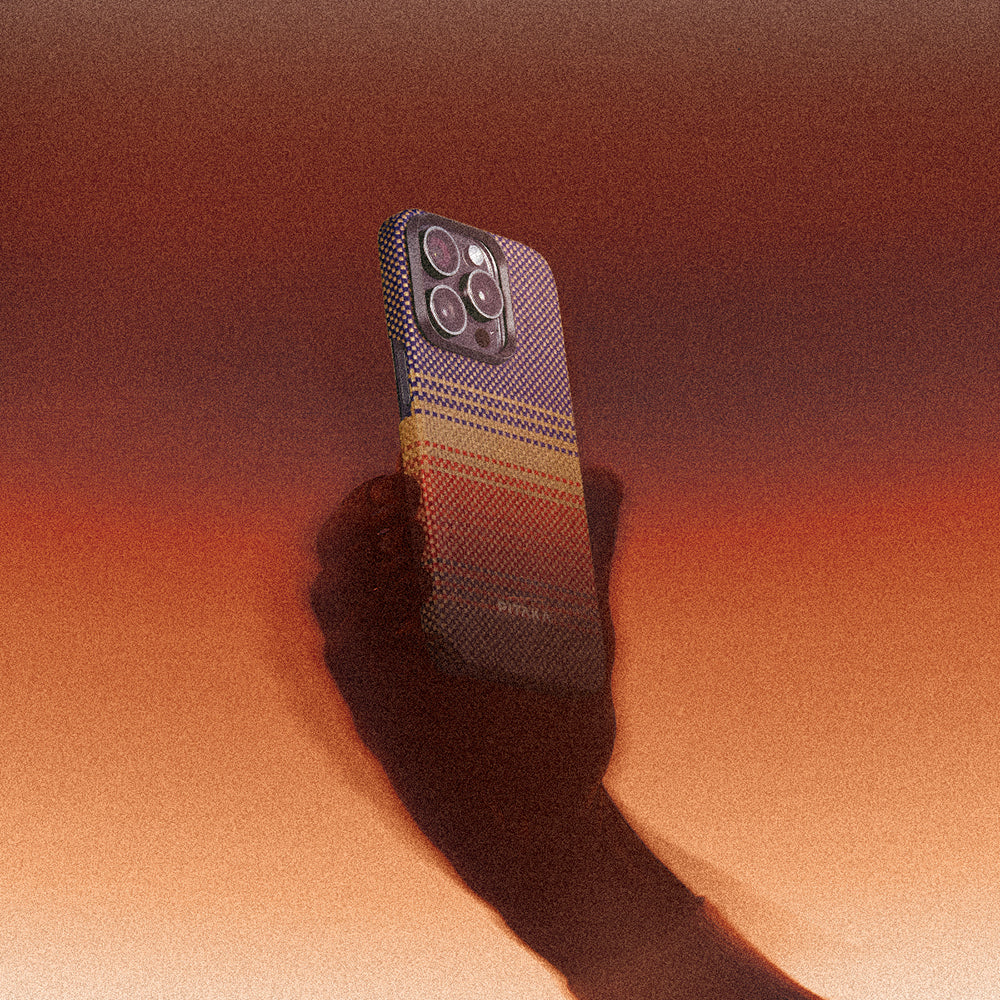 Galaxy S25 Ultra Kılıf M-safe Şarj Özellikli Aramid Fiber Pitaka Tactile Woven Sunset-Moonrise Serisi Kapak Kahverengi