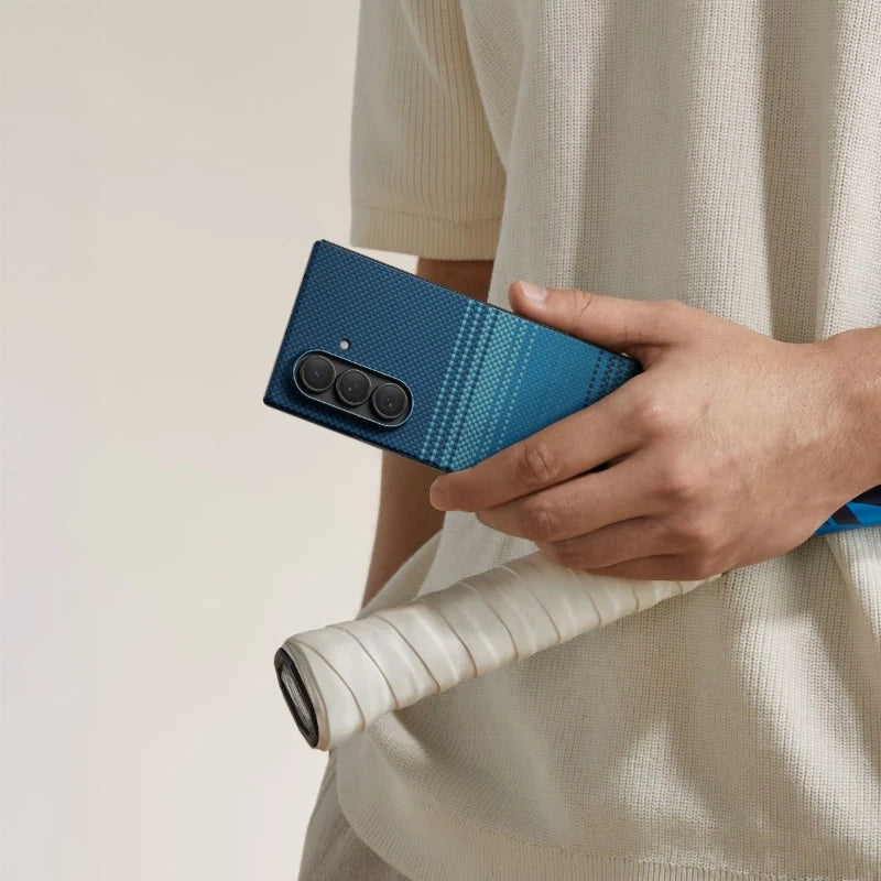 Galaxy Z Fold 7 Kılıf M-safe Şarj Özellikli Aramid Fiber Pitaka Tactile Woven Sunset-Moonrise Serisi Kapak Mavi