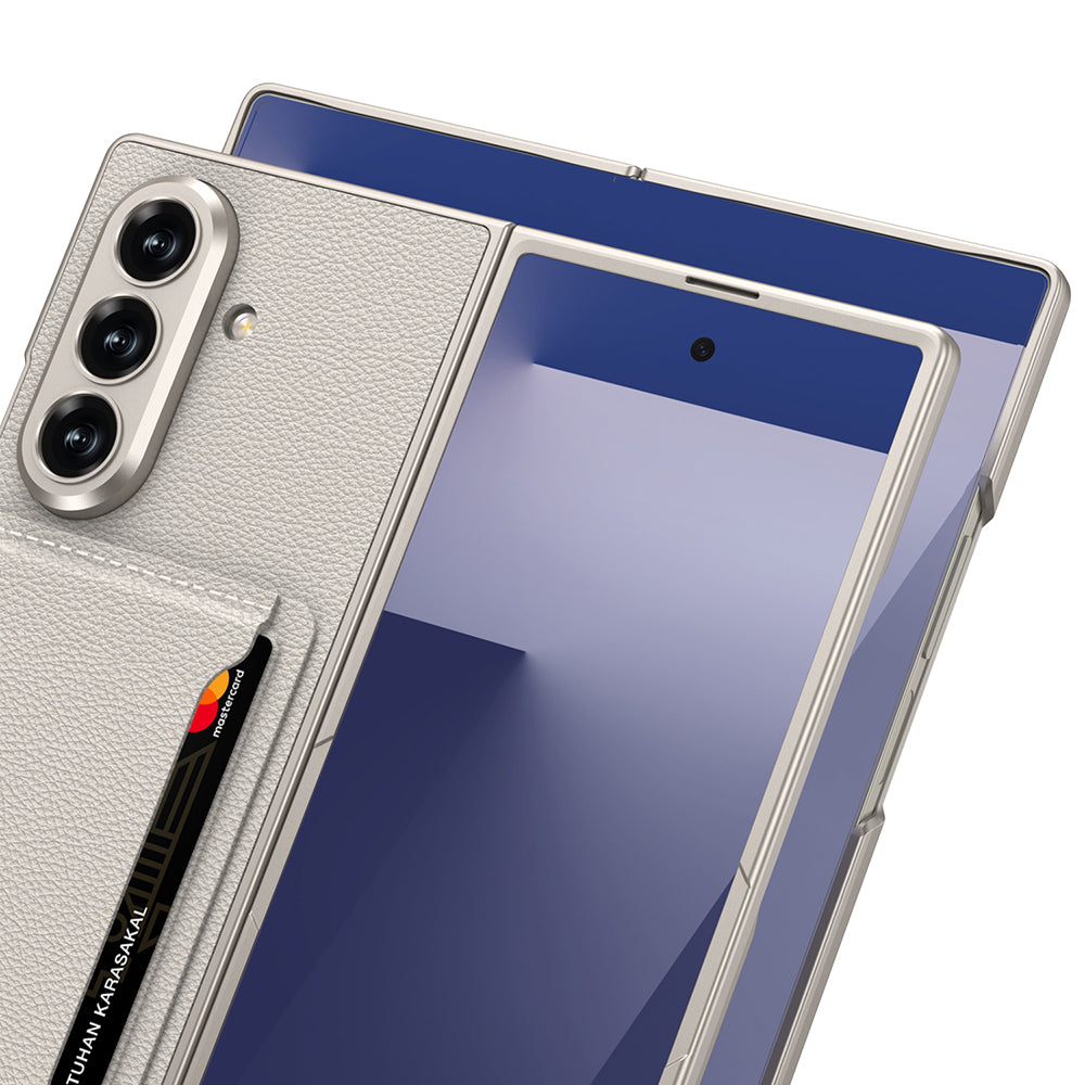 Galaxy Z Fold 7 Suni Deri Arka Yüzey Zore Kartlıklı Kıpta Silikon Kapak Gri