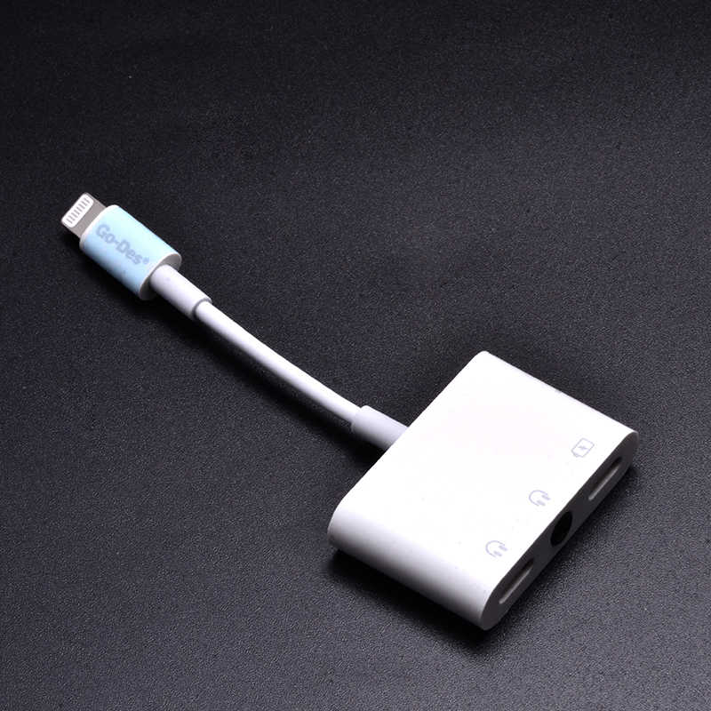 Go Des GD-UC018 Headphone Charger and Aux Converter White