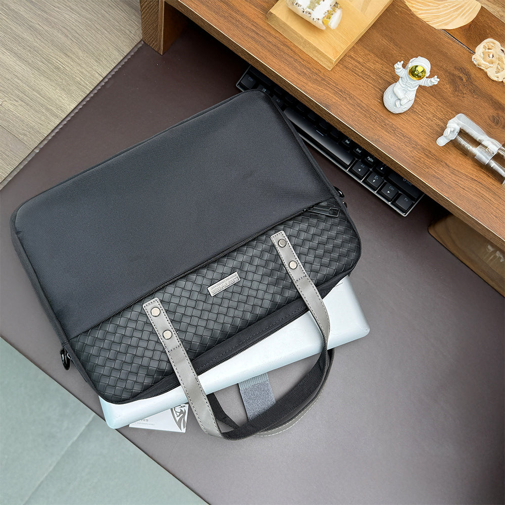 Lenyes LB552 Voyagers Serisi Su Geçirmez Polyester Kumaş Çıkarılabilir Omuz Askılı 13-14 inç Laptop Çantası Siyah