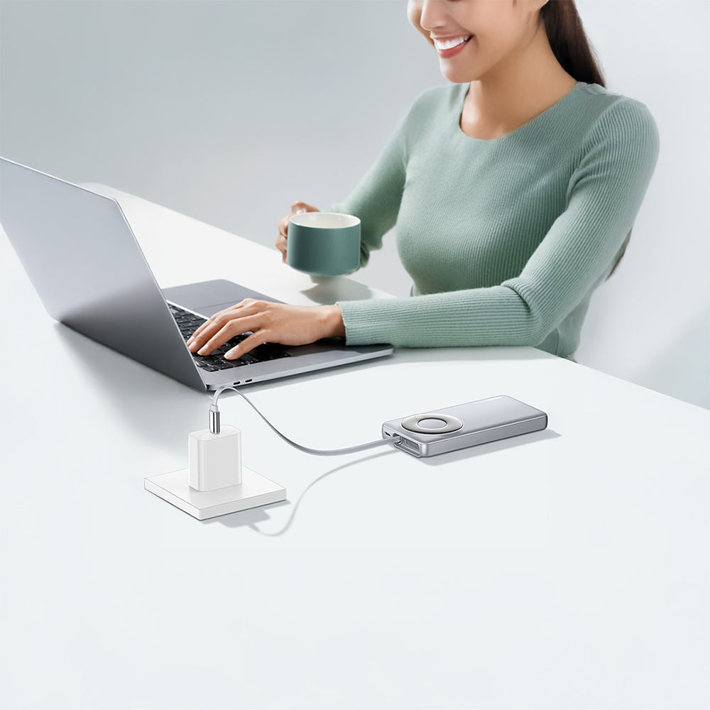 Recci RPB-P58 PD Hızlı Şarj Özellikli Type-C Kablolu Powerbank 22.5W 10.000mAh Siyah