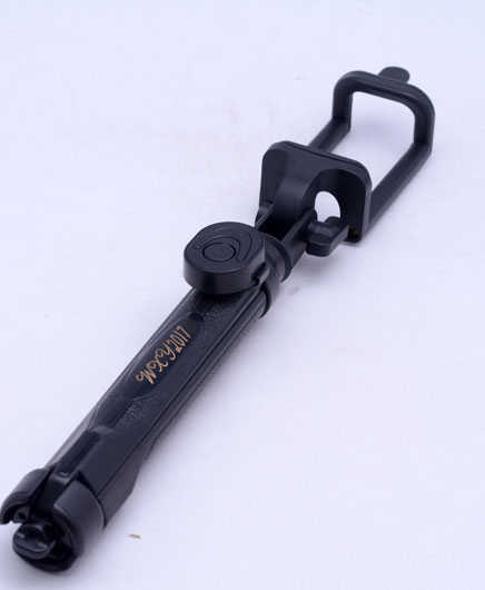 WXY 2017 Bluetooth Selfie Stick Black