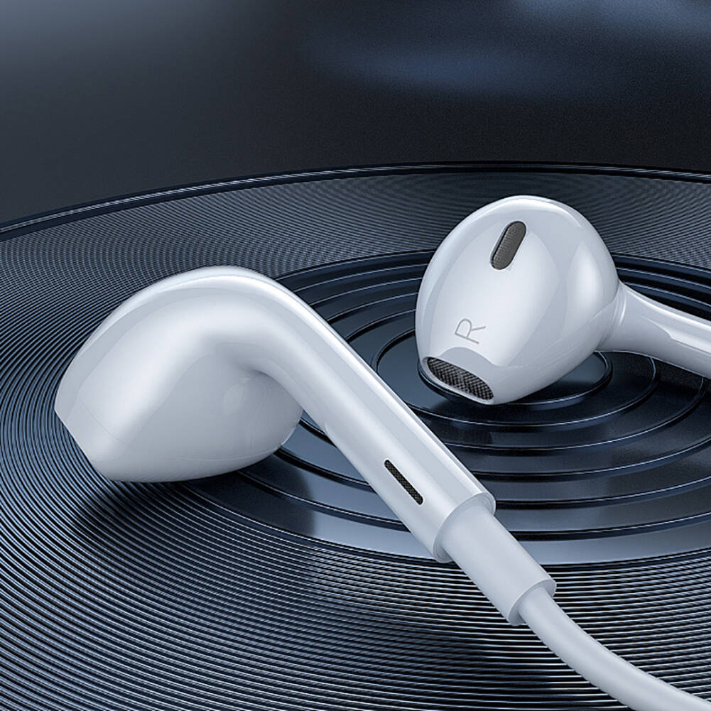 Zore ER11 Type-C In-Ear Headphones White