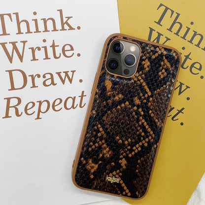 Apple iPhone 12 Pro Max Kılıf Kajsa Glamorous Serisi Snake Pattern Kapak Kırmızı