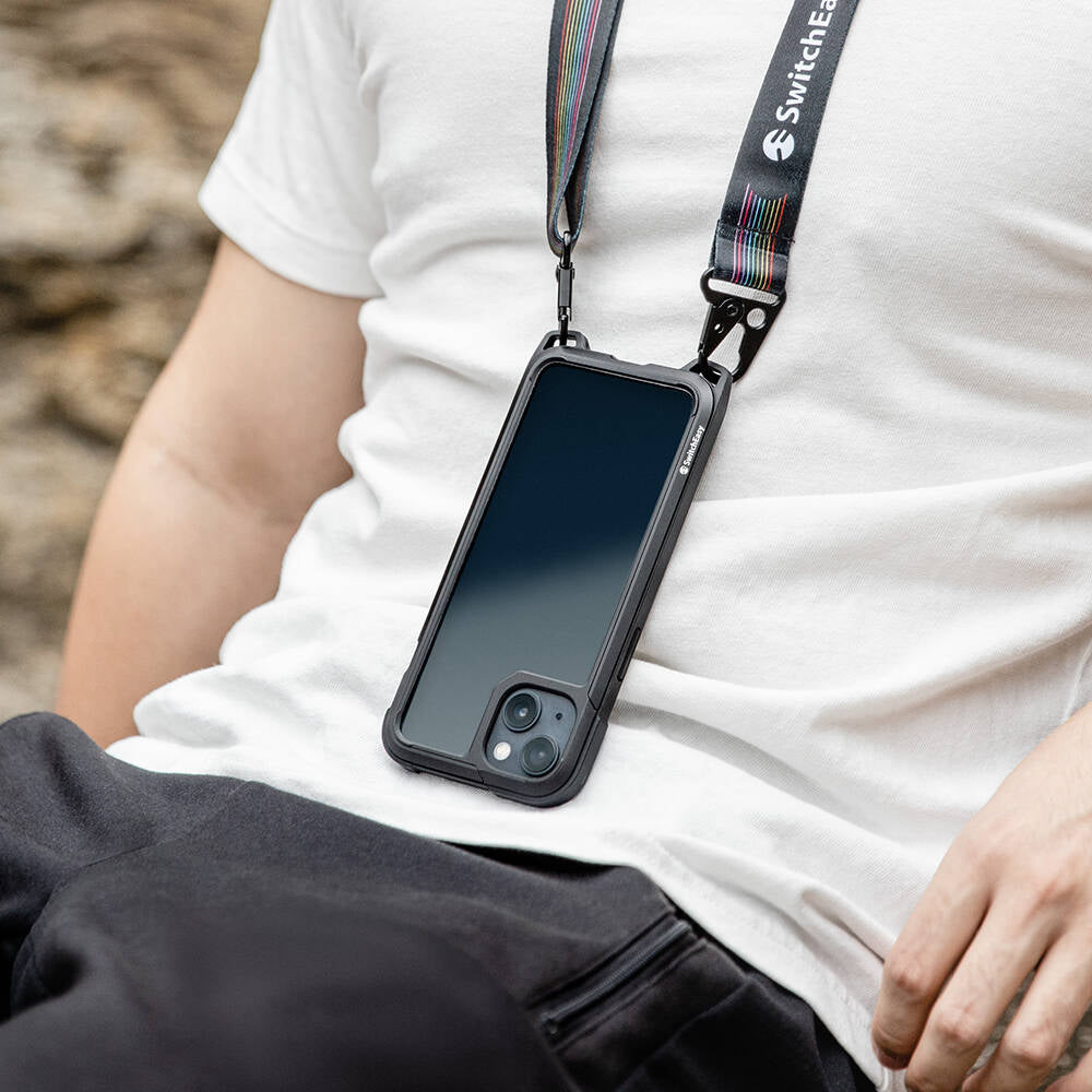 Apple iPhone 13 Kılıf Boyun Askılı Kompozit Tasarımlı Şok Önleyicili Lisanslı Switcheasy Odyssey Kapak Siyah