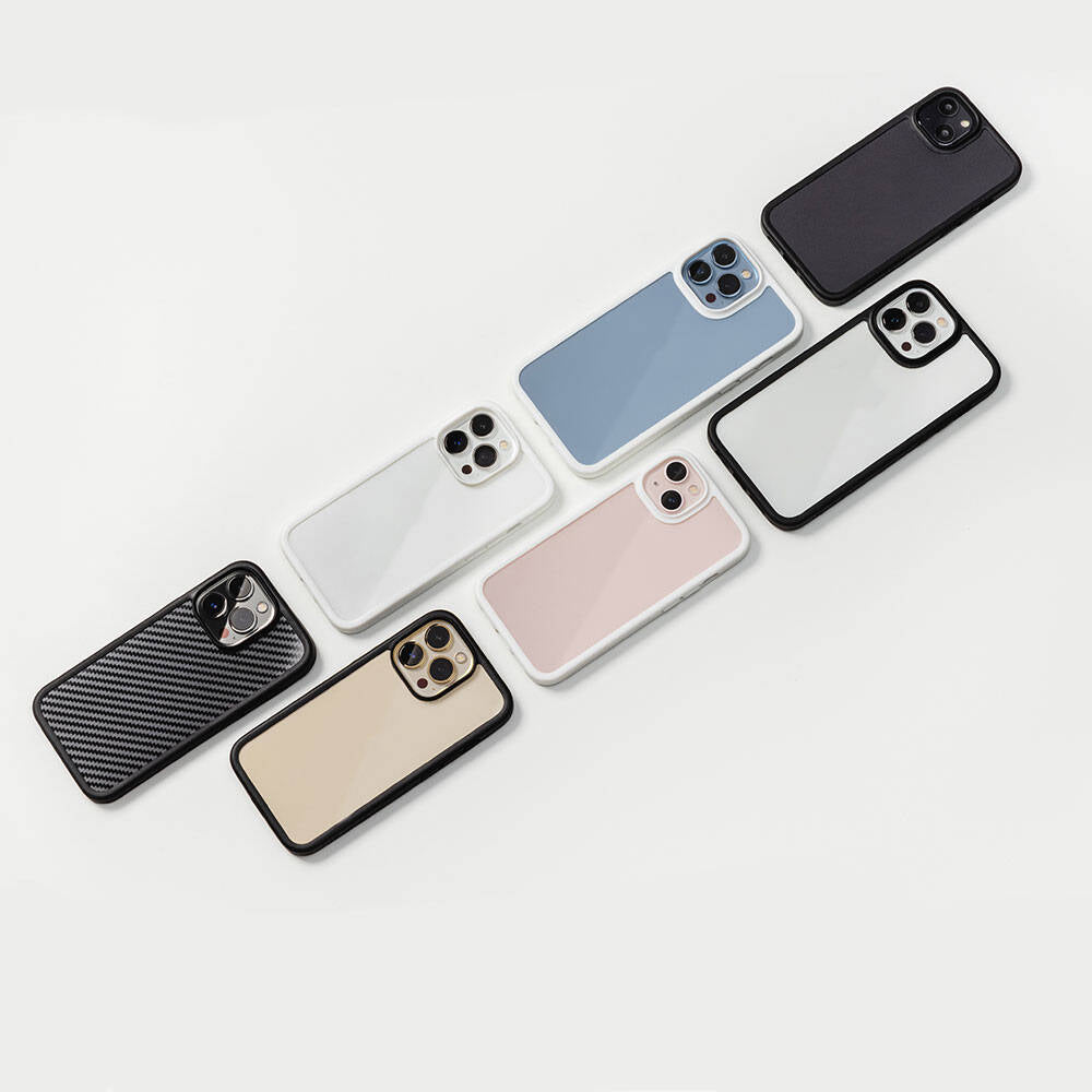 Apple iPhone 13 Kılıf Ultra İnce Şok Önleyicili Lisanslı Switcheasy Aero Plus Kapak Siyah Karbon