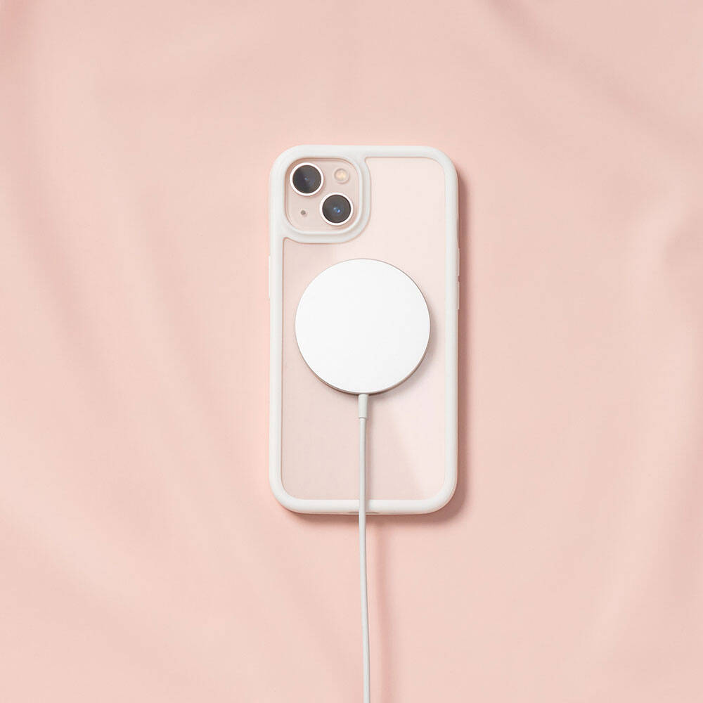 Apple iPhone 13 Kılıf Ultra İnce Şok Önleyicili Lisanslı Switcheasy Aero Plus Kapak Siyah Karbon