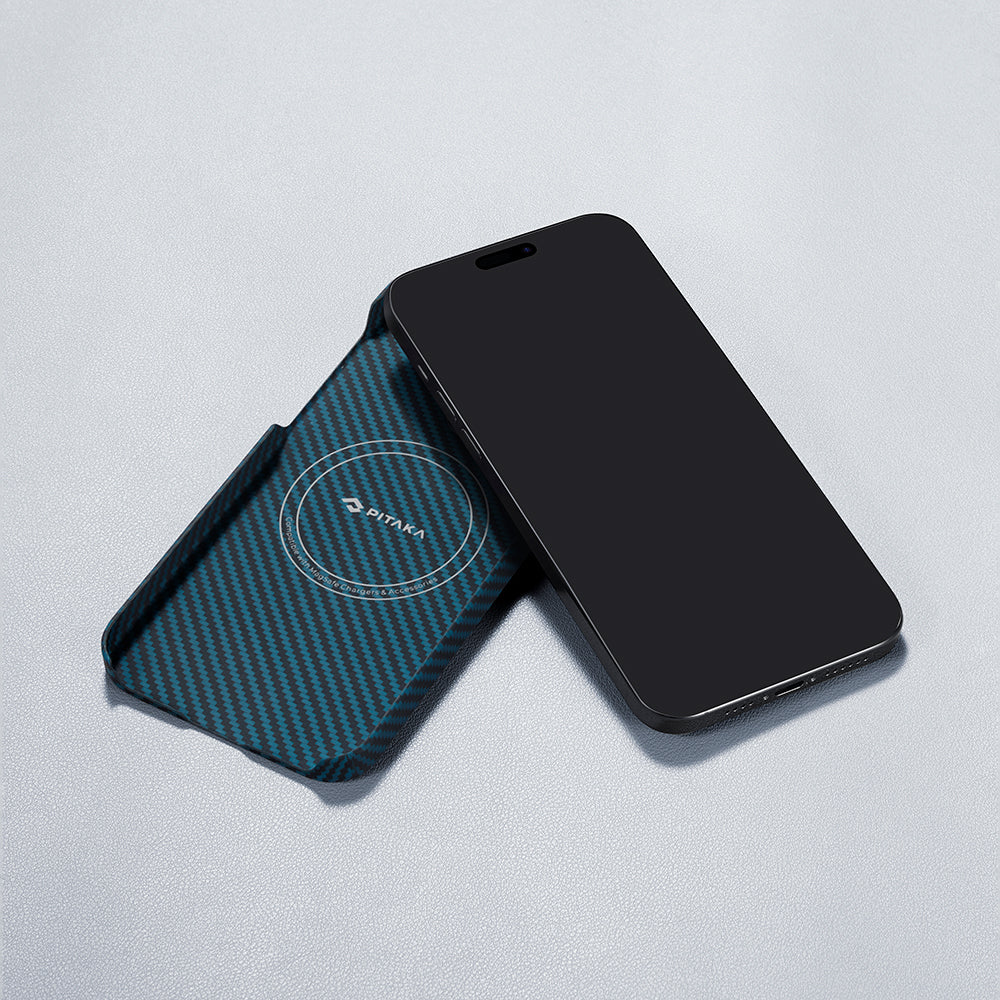 Apple iPhone 15 Pro Kılıf M-safe Şarj Özellikli 1500D Aramid Fiber Pitaka Ultra-Slim Classic Serisi Black-Blue Twill Kapak Siyah-Mavi