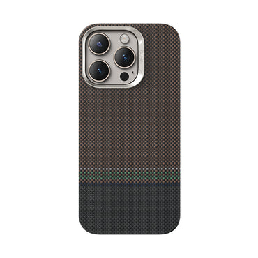 Apple iPhone 15 Pro Kılıf M-safe Şarj Özellikli Karbon Fiber Tasarımlı Benks Prestige ArmorAir Kevlar Kapak Gold