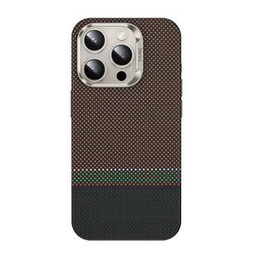 Apple iPhone 15 Pro Kılıf M-safe Şarj Özellikli Karbon Fiber Tasarımlı Benks Prestige ArmorPro Kevlar Kapak Gold