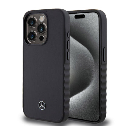 Apple iPhone 15 Pro Kılıf Mercedes Benz Orjinal Lisanslı Tırtıklı Kenar Tasarımlı Metal Yıldız Logolu Pürüzsüz Hakiki Deri Kapak Siyah