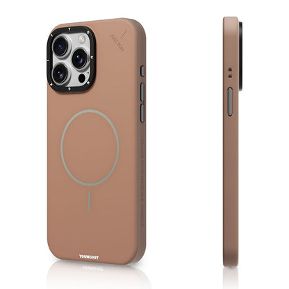 Apple iPhone 15 Pro Max Kılıf M-safe Şarj Özellikli Youngkit Dynamag Serisi Kapak Gold