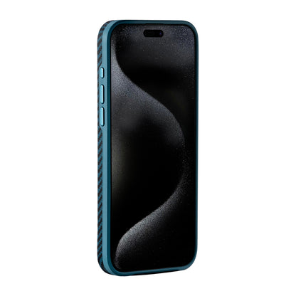 Apple iPhone 15 Pro Max Kılıf M-safe Şarj Özellikli 1500D Aramid Fiber Pitaka Military-Grade Classic Serisi Black-Grey Twill Kapak Siyah-Mavi