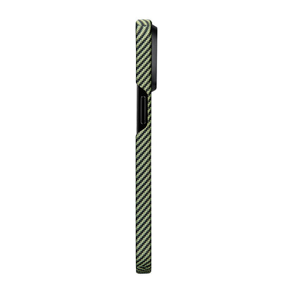 Apple iPhone 15 Pro Max Kılıf M-safe Şarj Özellikli 600D Aramid Fiber Pitaka Tactile Woven Orchestra Serisi Overture Kapak Siyah-Yeşil