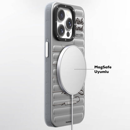 Apple iPhone 15 Pro Max Kılıf M-safe Şarj Özellikli Youngkit Fishing Serisi Kapak Gri