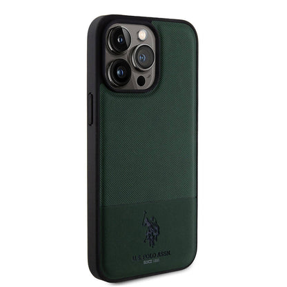 Apple iPhone 15 Pro Max Kılıf U.S. Polo Assn. Orjinal Lisanslı Suni Deri Arka Yüzey Baskı Logolu Örgü Desenli Kapak Kırmızı