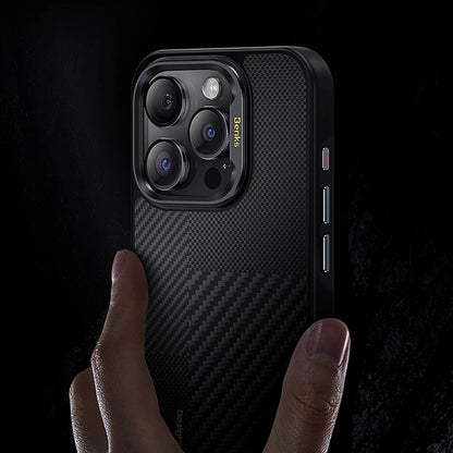 Apple iPhone 16 Pro Kılıf M-safe Şarj Özellikli Karbon Fiber Benks Montage Hybrid ArmorPro Kevlar Kapak Siyah