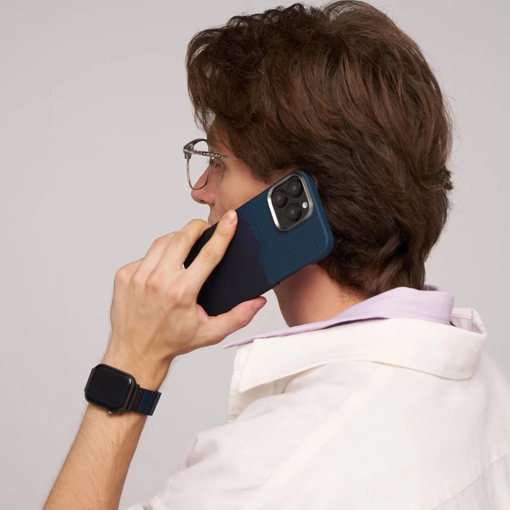 Apple iPhone 16 Pro Kılıf M-safe Şarj Özellikli Lumintex Teknolojili Fosforlu Özellikli Aramid Fiber Pitaka Tactile Woven Starpeak Serisi Milky Way Galaxy Kapak Mavi