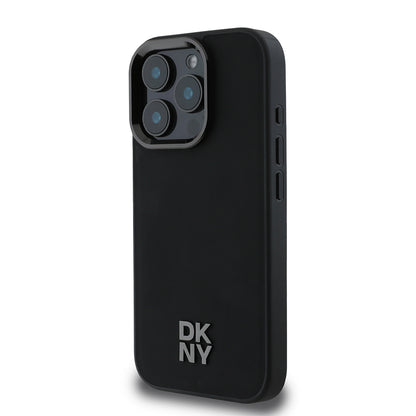Apple iPhone 16 Pro Max Kılıf DKNY Orjinal Lisanslı M-safe Şarj Özellikli Metal Logolu PU Deri Plain Kapak Siyah