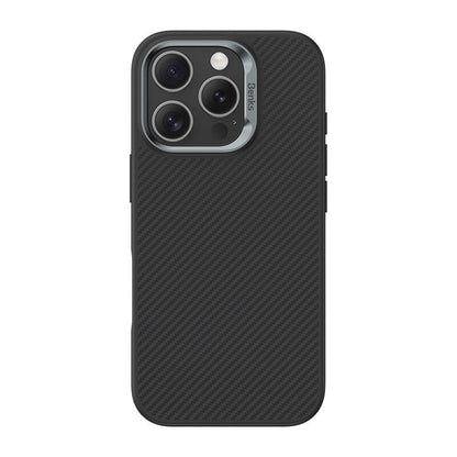 Apple iPhone 16 Pro Max Kılıf Karbon Fiber M-safe Şarj Özellikli Benks Hybrid ArmorPro 600D Kevlar Kapak Siyah
