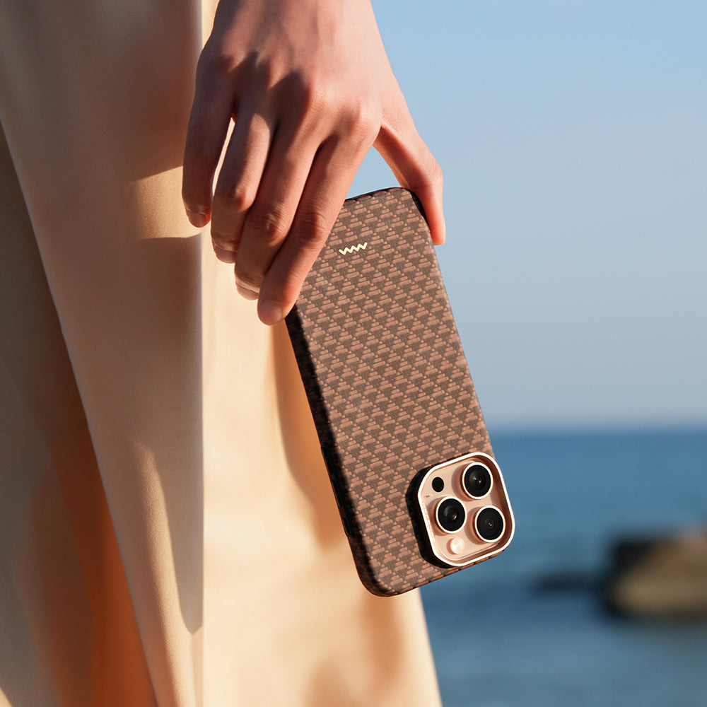 Apple iPhone 16 Pro Max Kılıf M-safe Şarj Özellikli Raptic Aramid Skin Origin Serisi Kapak Kahverengi
