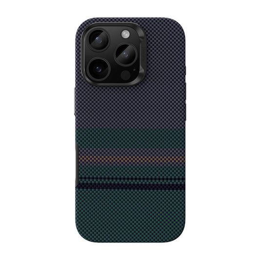 Apple iPhone 16 Pro Max Kılıf M-safe Şarj Özellikli Karbon Fiber Tasarımlı Benks Aurora ArmorPro Kevlar Kapak Siyah