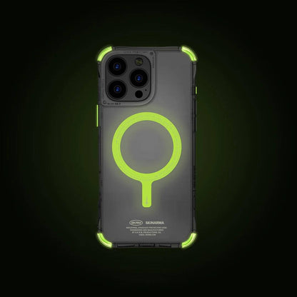 Apple iPhone 16 Pro Max Kılıf M-safe Şarj Özellikli Şeffaf Airbag Tasarımlı Skinarma Saido Nightglow Kapak Şeffaf
