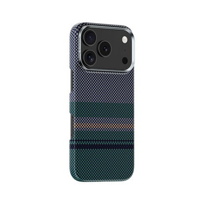 Apple iPhone 17 Pro Kılıf M-safe Şarj Özellikli Karbon Fiber Tasarımlı Benks Aurora ArmorAir Kevlar Kapak Siyah