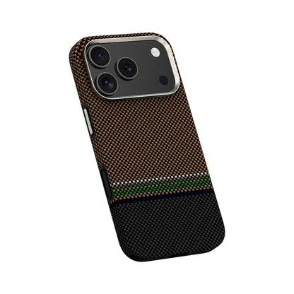 Apple iPhone 17 Pro Kılıf M-safe Şarj Özellikli Karbon Fiber Tasarımlı Benks Prestige ArmorPro Kevlar Kapak Gold