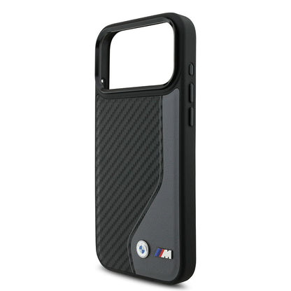 Apple iPhone 17 Pro Max Kılıf BMW Orjinal Lisanslı M-safe Şarj Özellikli Metal BMW ve M Logolu PU Karbon Tasarımlı Kapak Kırmızı