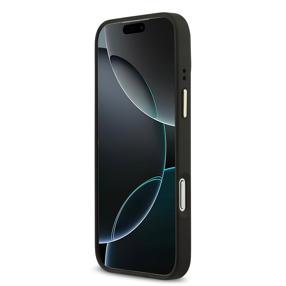 Apple iPhone 17 Pro Max Kılıf Guess Orjinal Lisanslı M-safe Şarj Özellikli Gold Metal Kamera Çerçeveli PU Deri 4G Desenli Yazı Logolu Kapak Siyah