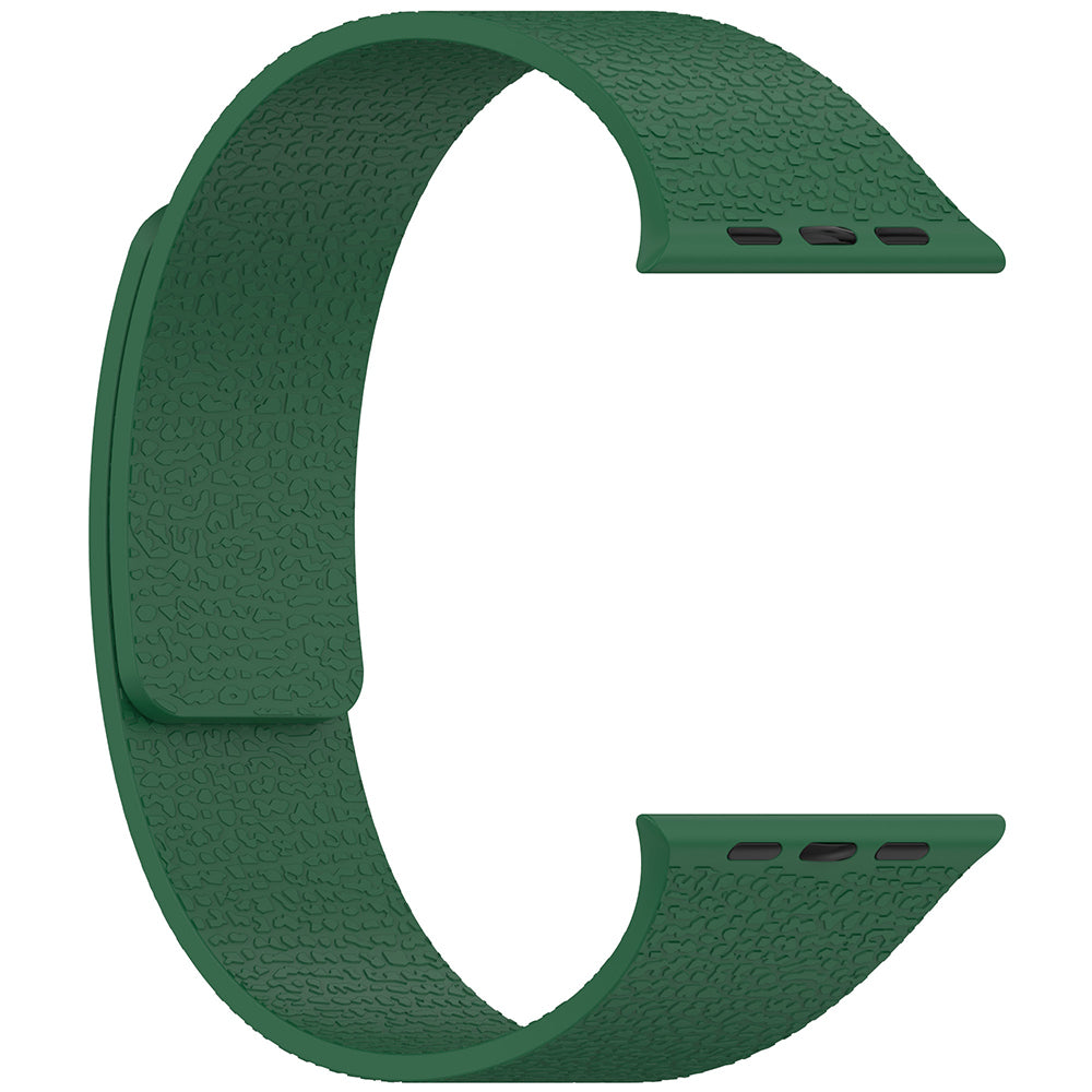 Apple Watch 10 42mm Zore KRD-136 Kabartma Desenli Silikon Kordon Siyah