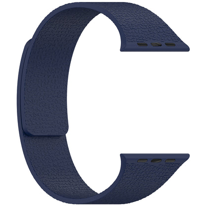 Apple Watch Ultra 49mm Zore KRD-136 Kabartma Desenli Silikon Kordon Açık Yeşil